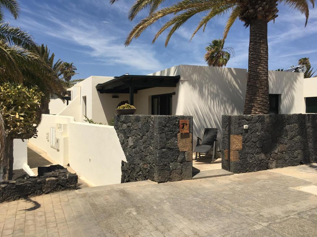 Bungalow Lido-Playa Roca Residence With Sea Front Access - Free Ac - Wifi Costa Teguise Exterior foto